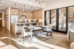 660 N 1st Ave #101