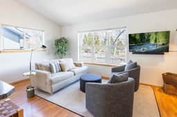 720 S 4th Ave