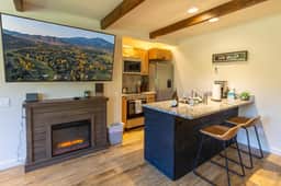 Sun Valley Atelier Condo | Perfect Location