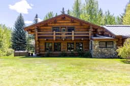 The Luxury Cabin at Comfort Circle
