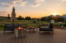 Sawtooth Sunsets | Walk to Town • Wake to the Sawtooths