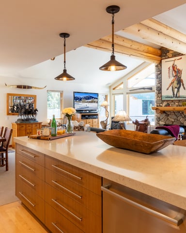 Steps from skiing and dining