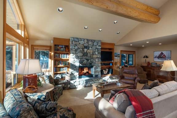303 Ski Way