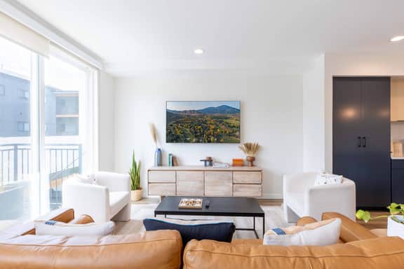 New Downtown Hailey Condo with Rooftop Hot Tub