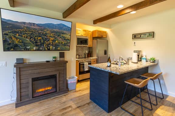 Sun Valley Atelier Condo | Perfect Location