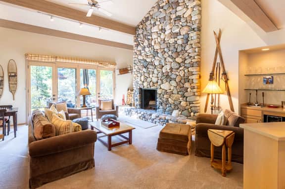 Luxury Warm Springs Retreat: Riverfront, Hot Tub, & Steps to Lifts