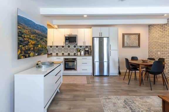 Spacious Sun Valley Condo with Private Creekside Deck