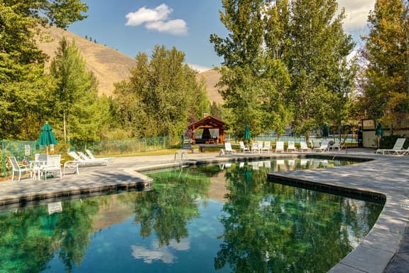 Luxe Ketchum Condo | Pool | Pickleball | Hot Tub