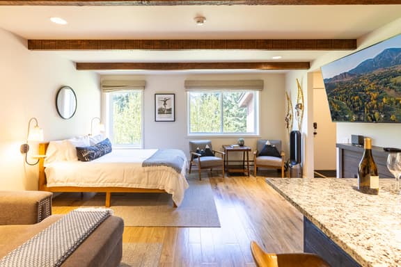 Sun Valley Atelier Condo | Perfect Location