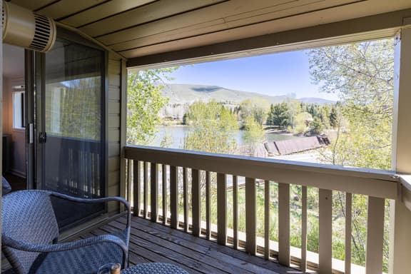 Cottonwood Condo in Sun Valley | Walk Everywhere!