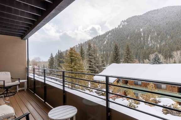 Stylish Warm Springs Adventure Condo