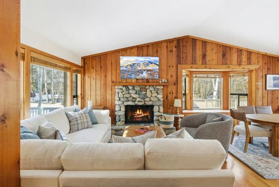 The Aspen Hideaway | Elkhorn Pool, Hot Tub + Pickleball