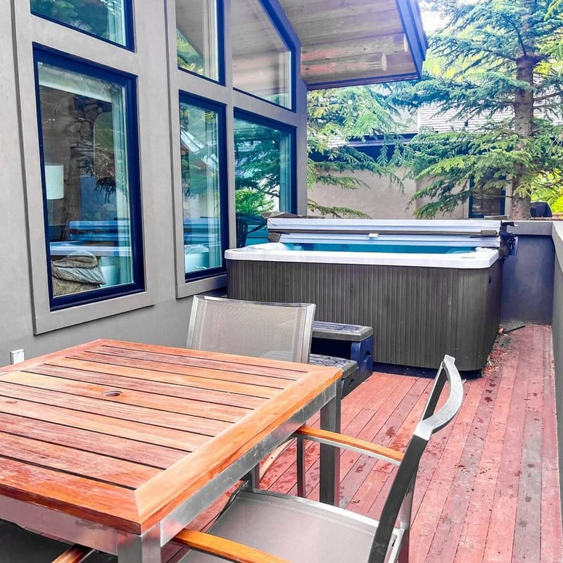 Slope-Side Chic: Home with Hot Tub