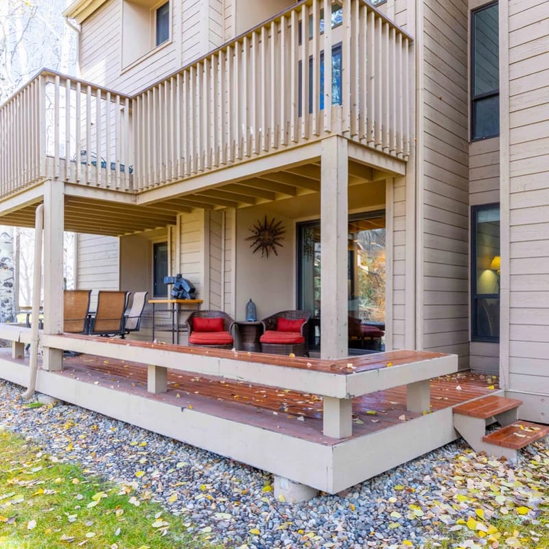 Elkhorn Retreat: Condo with Pond Views, Pool & Pet-Friendly
